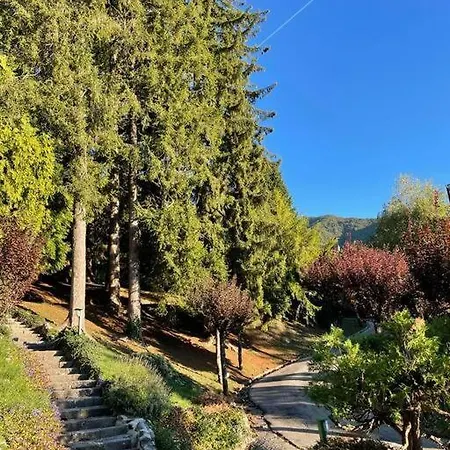 Casa Fiordaliso Con Parco, Campo Da Tennis E Wi-fi Appartement
